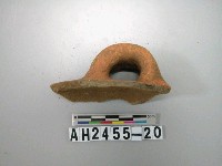 藏品(紅色細砂陶把殘件)的圖片